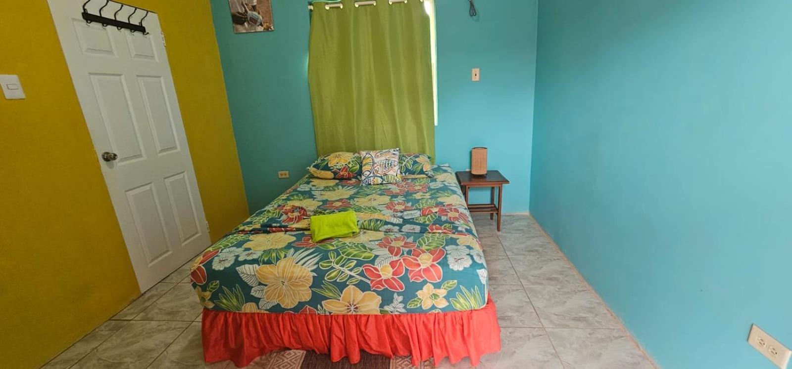 Fish Tobago Guesthouse Or Joy And Brandon Guesthouse Buccoo Pokój zdjęcie